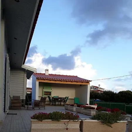 Casas De Azeitonas Holiday home *